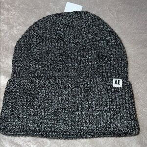 NWT AE Unisex Black & Grey Knit Beanie